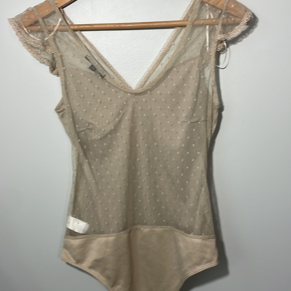 Ambiance Lace Bodysuit with cap sleeve. Khaki. Large. - Picture 9 of 10